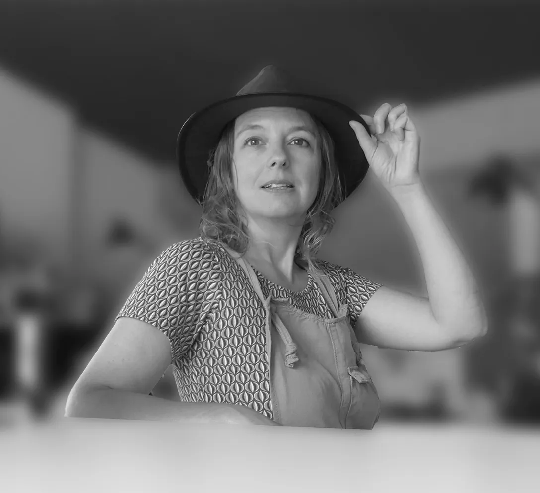 liliore fond floutté noir et blanc